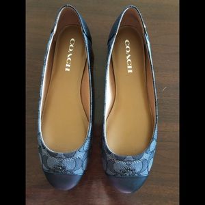 Coach flats